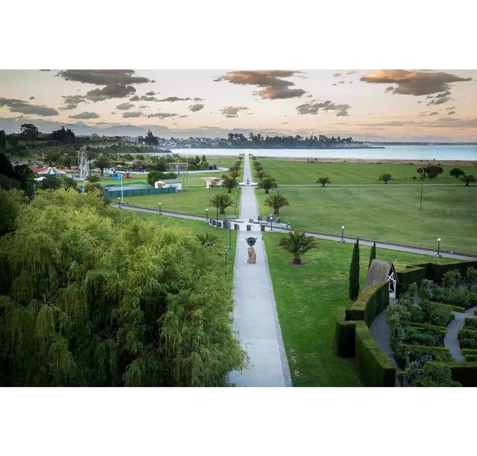 Timaru with Caroline Bay in the background