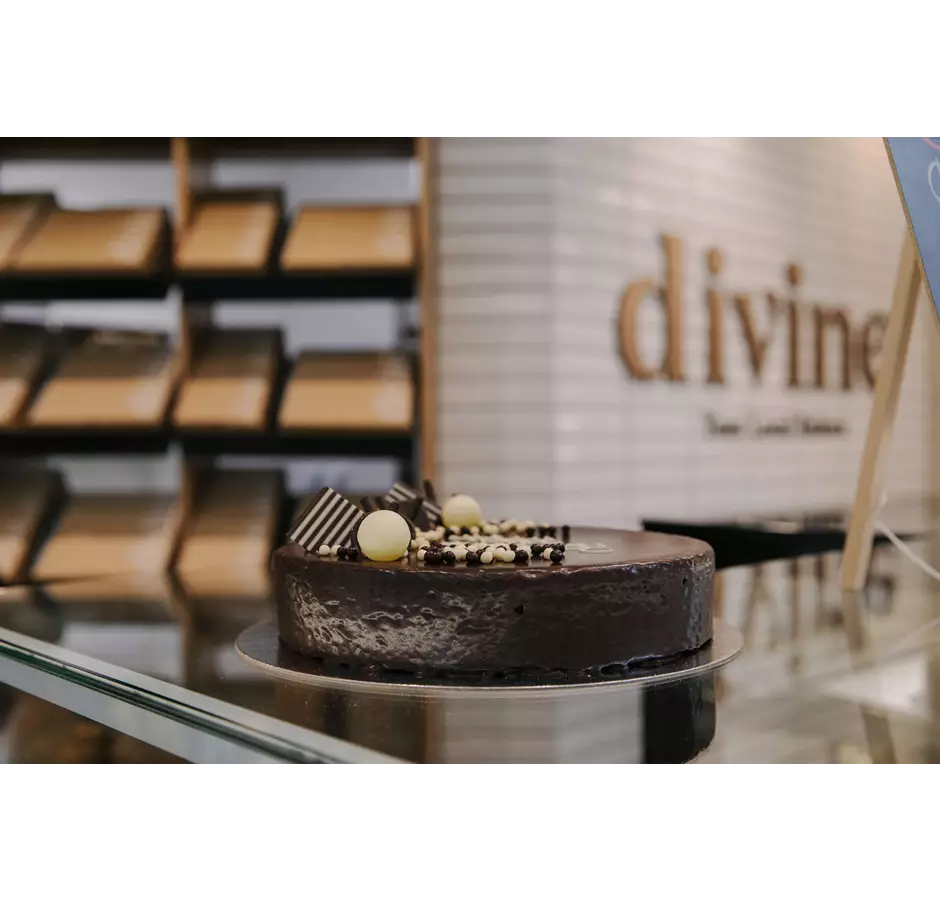 Divine Cakes