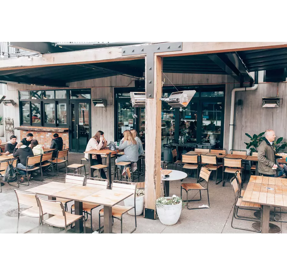 Little High Outdoor Dining Area