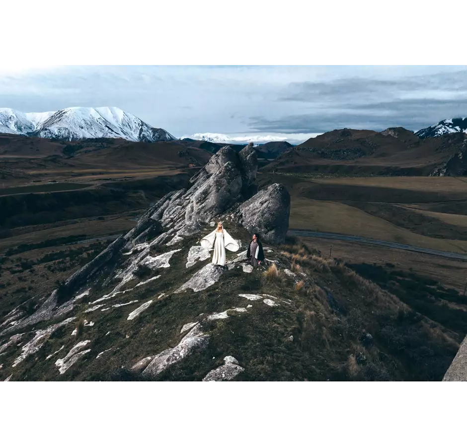 Frodo And Galadriel At Castle Hill
