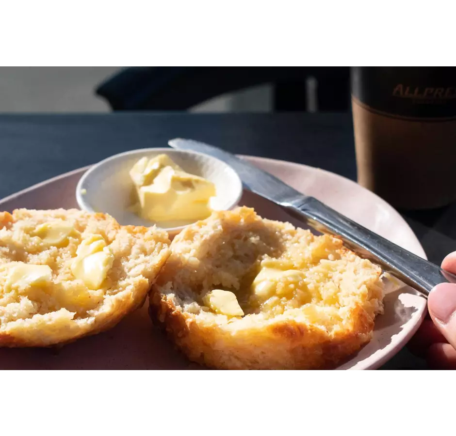 Truffle Cafe Cheese Scone