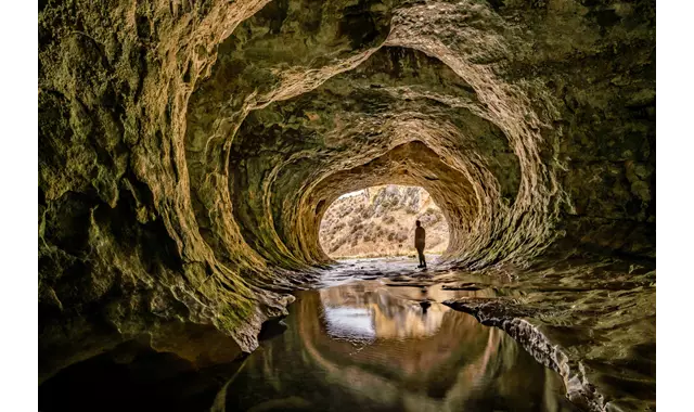 Selwyn Cave Stream